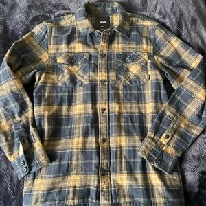 Medium Vans plaid shirt.
